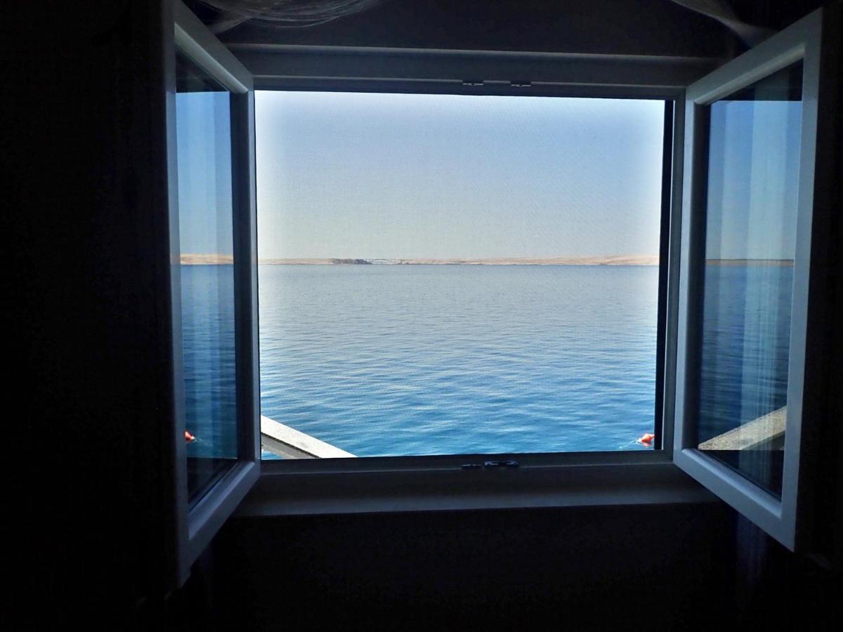 Apartments Lilly By The Sea Baric Draga Bagian luar foto