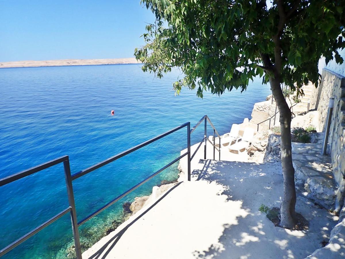 Apartments Lilly By The Sea Baric Draga Bagian luar foto